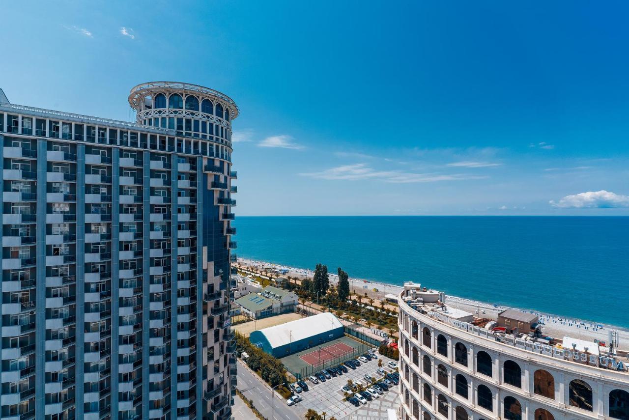 Apartment In Batumi バトゥーミ エクステリア 写真